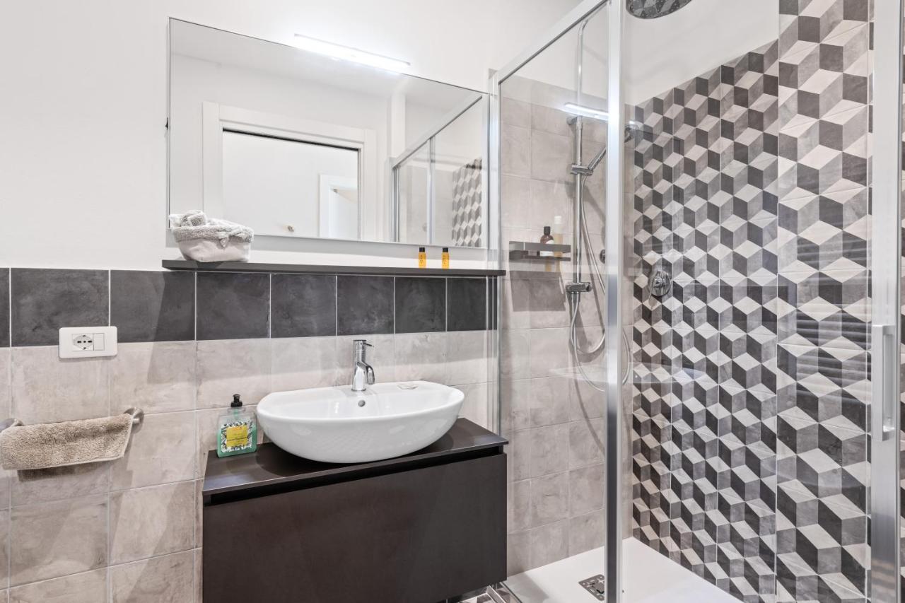 Апартаменты Maragliano Cozy Flat With Balcony Флоренция Экстерьер фото