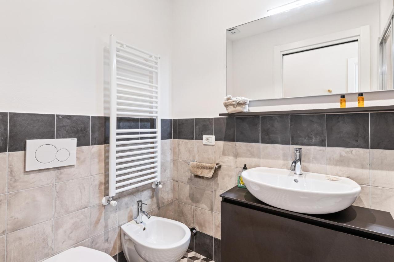 Апартаменты Maragliano Cozy Flat With Balcony Флоренция Экстерьер фото